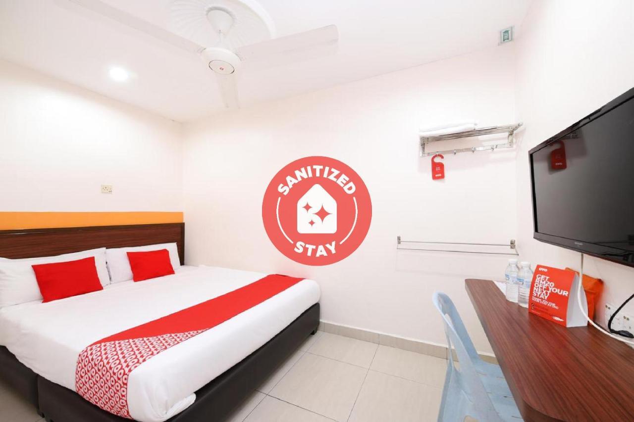 Oyo 575 Hotel Dns Ίπο Εξωτερικό φωτογραφία