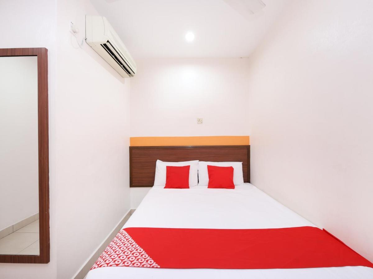 Oyo 575 Hotel Dns Ίπο Εξωτερικό φωτογραφία