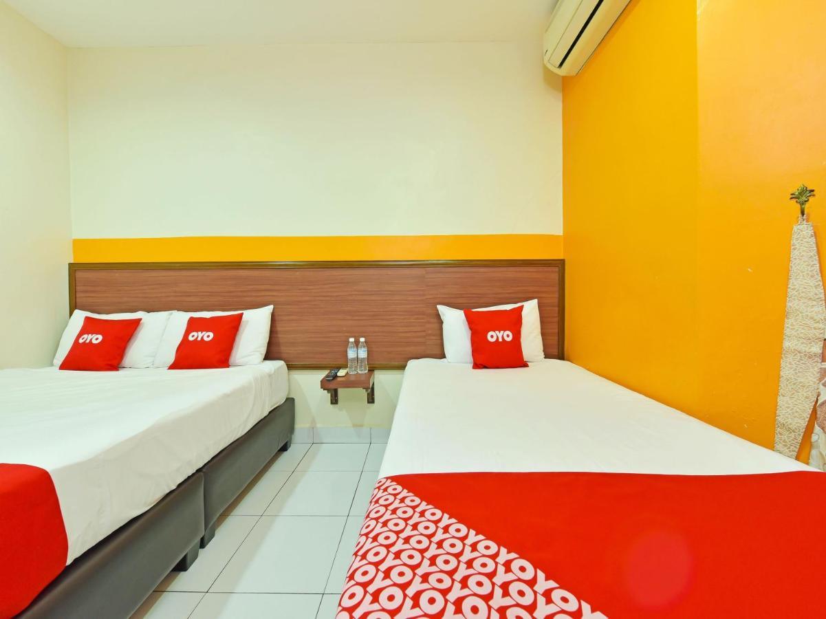 Oyo 575 Hotel Dns Ίπο Εξωτερικό φωτογραφία
