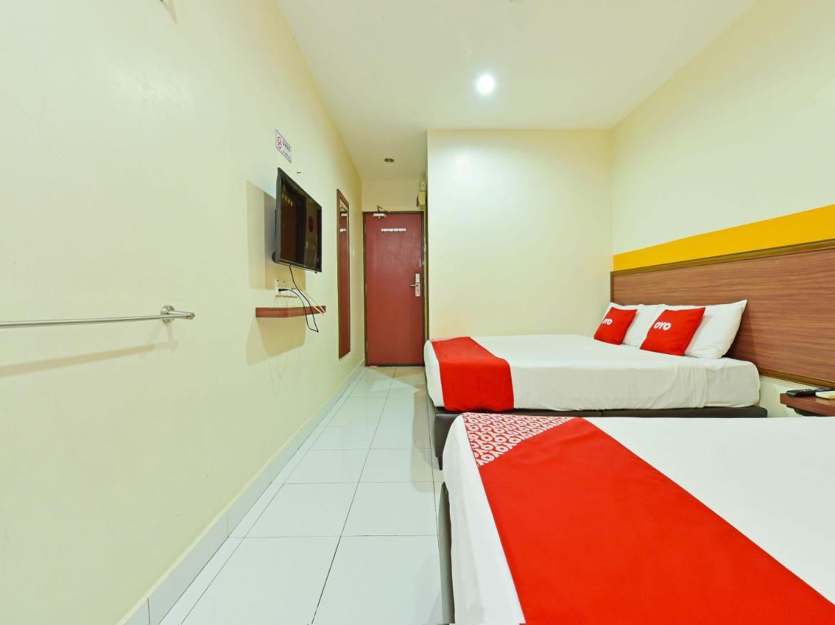 Oyo 575 Hotel Dns Ίπο Εξωτερικό φωτογραφία