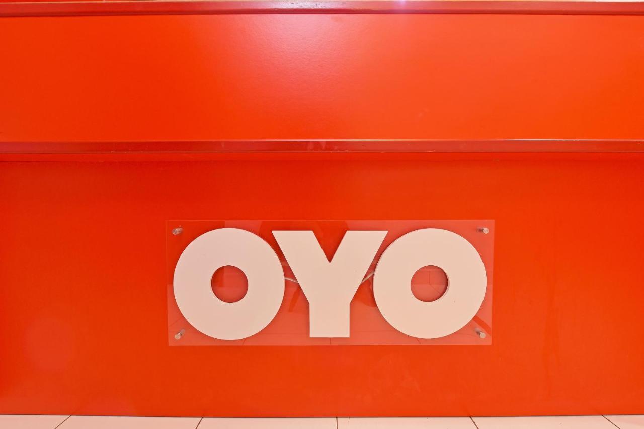 Oyo 575 Hotel Dns Ίπο Εξωτερικό φωτογραφία
