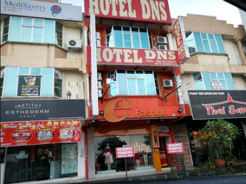 Oyo 575 Hotel Dns Ίπο Εξωτερικό φωτογραφία
